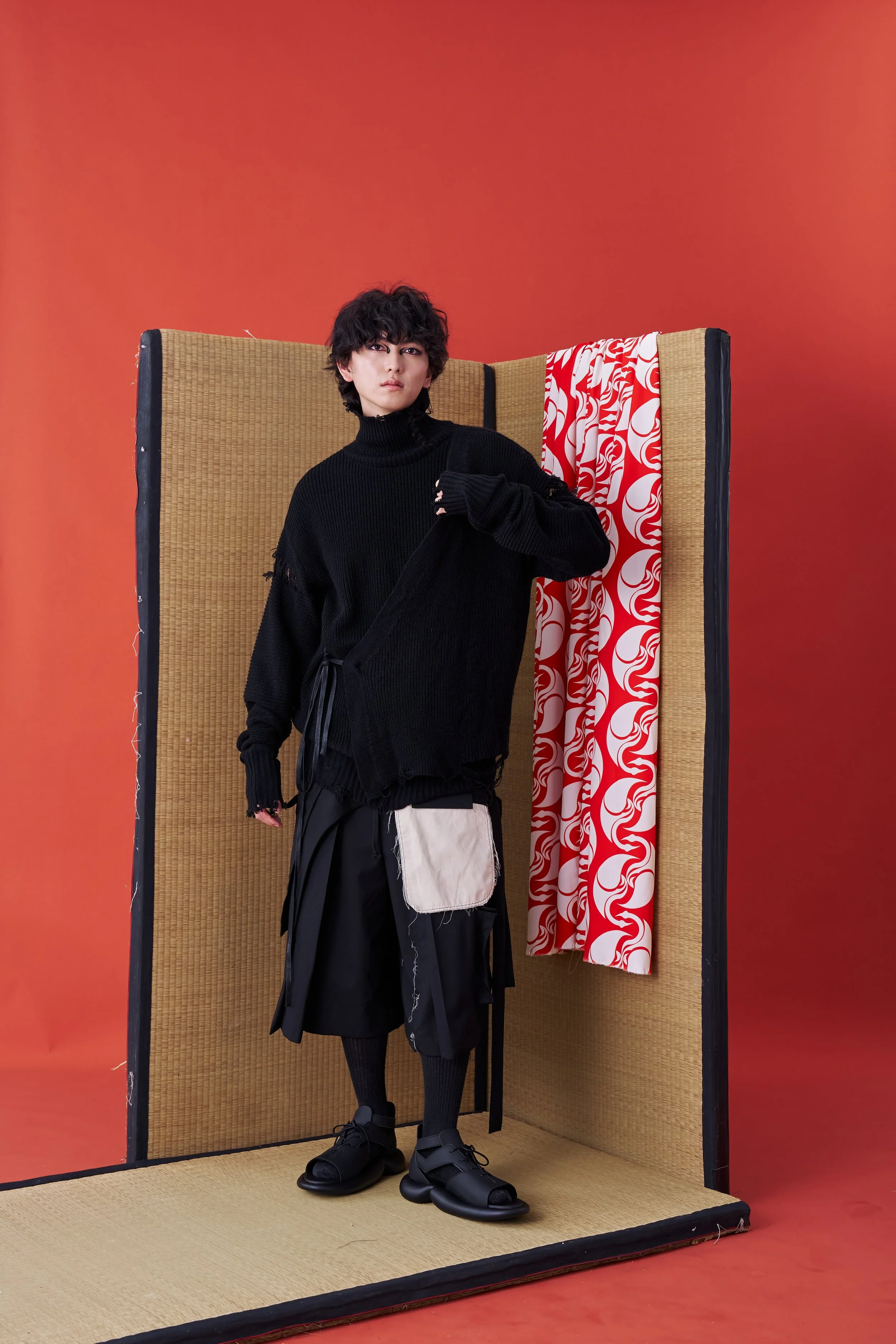 LIBERAL ARTS ×DISCOVERED REMAKE KNIT Deconstructed Sweater with Faux Front Placket and Side Tie Straps